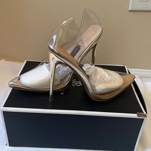 Stilettos. Jessica Rich size 41.